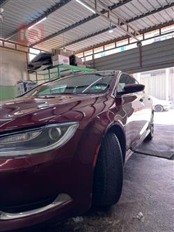 Chrysler 200